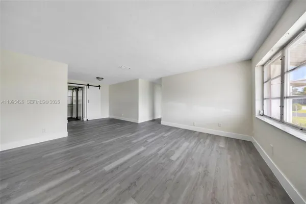 Property Slideshow image 3 of 26 | 2520 nw 2nd dr, Pompano Beach, FL, 33064