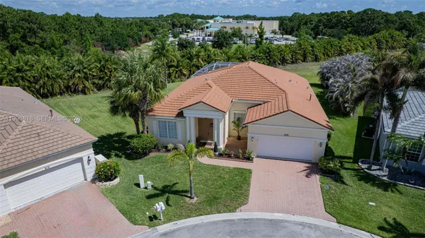 Property Slideshow image 2 of 58 | 608 sw chesapeake ct, Port St. Lucie, FL, 34986