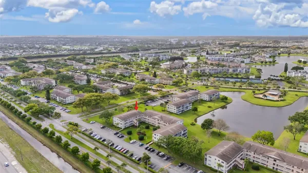 Property Slideshow image 2 of 35 | 319 preston h 319 319, Boca Raton, FL, 33434