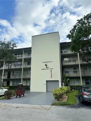 Property Slideshow image 2 of 21 | 13250 sw 7th ct 114l, Pembroke Pines, FL, 33027