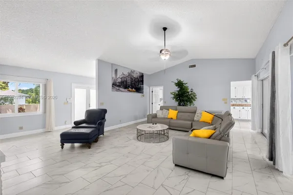 Property Slideshow image 3 of 64 | 10982 greentrail dr, Boynton Beach, FL, 33436