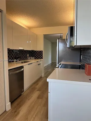 Property Slideshow image 2 of 24 | 1300 sw 124th ter 408p, Pembroke Pines, FL, 33027