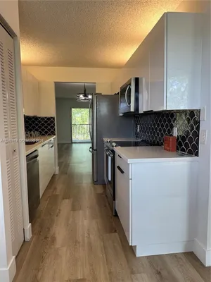Property Slideshow image 3 of 24 | 1300 sw 124th ter 408p, Pembroke Pines, FL, 33027