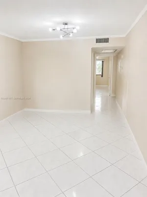 Property Slideshow image 2 of 12 | 2050 newcastle c 2050 2050, Boca Raton, FL, 33434