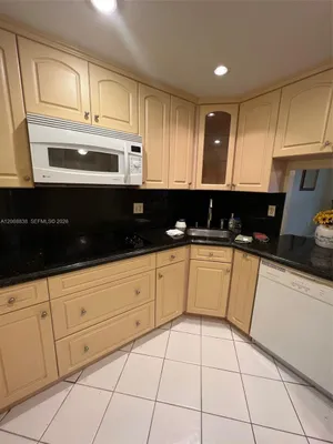 Property Slideshow image 3 of 18 | 5860 nw 64th ave 106, Tamarac, FL, 33319