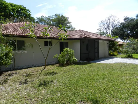 Property Slideshow image 3 of 33 | 305 nw 42nd st, Boca Raton, FL, 33431