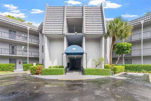 Property Slideshow image 2 of 30 | 9091 lime bay blvd 304, Tamarac, FL, 33321