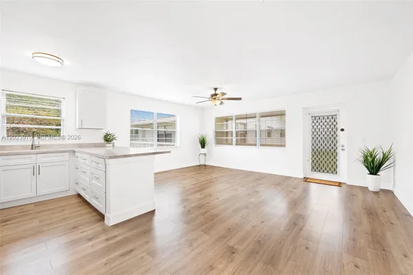 Property Slideshow image 3 of 36 | 17 lyndhurst a a, Deerfield Beach, FL, 33442