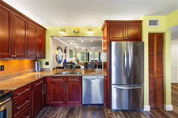 Property Slideshow image 2 of 49 | 5519 fairway park dr 203, Boynton Beach, FL, 33437
