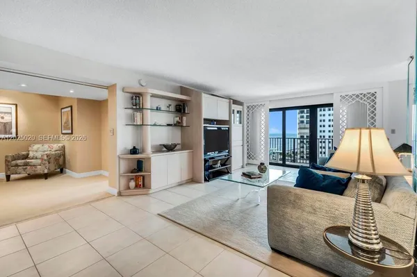 Property Slideshow image 2 of 52 | 1201 s ocean dr 2003n, Hollywood, FL, 33019
