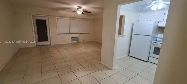 Property Slideshow image 2 of 34 | 34 mansfield a 34 34, Boca Raton, FL, 33434