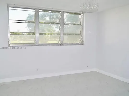 Property Slideshow image 3 of 20 | 691 s hollybrook dr 208, Pembroke Pines, FL, 33025