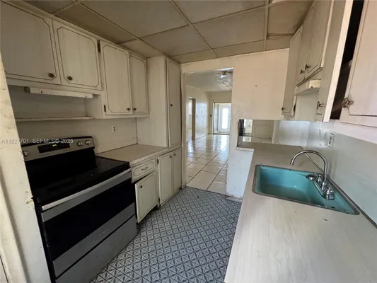 Property Slideshow image 3 of 17 | 270 ne 191st st 108, Miami, FL, 33179