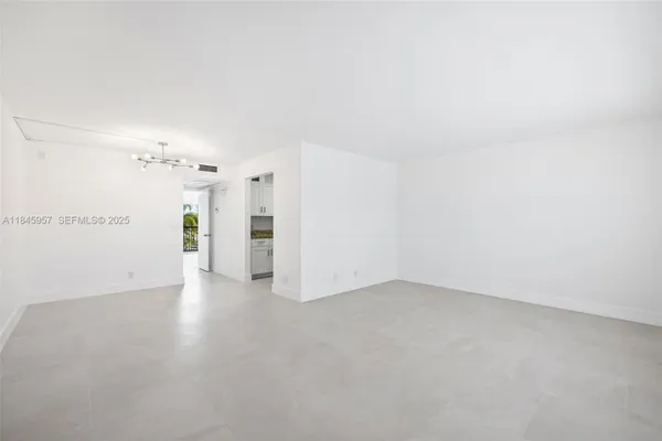 Property Slideshow image 3 of 21 | 13455 sw 9th ct 315j, Pembroke Pines, FL, 33027