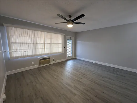 Property Slideshow image 2 of 21 | 432 tilford t 432, Deerfield Beach, FL, 33442