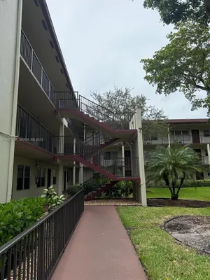 Property Slideshow image 2 of 24 | 150 sw 134th way 101r, Pembroke Pines, FL, 33027