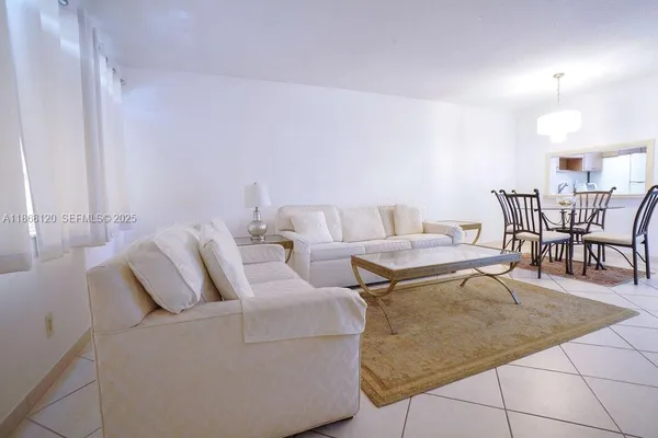 Property Slideshow image 2 of 25 | 215 se 3rd ave 401d, Hallandale Beach, FL, 33009