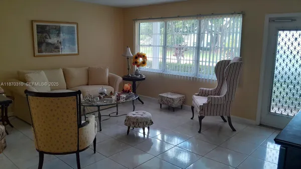Property Slideshow image 3 of 35 | 1087 harwood f 1087 1087, Deerfield Beach, FL, 33442
