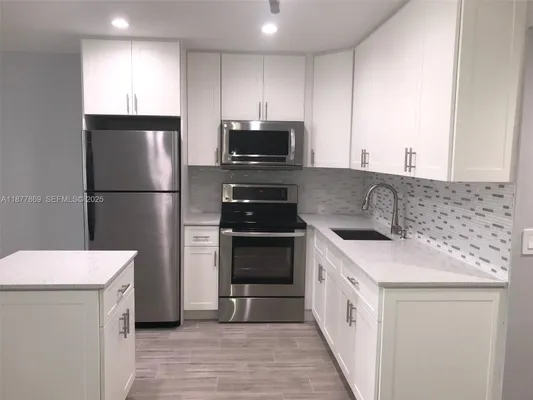 Property Slideshow image 2 of 43 | 17 keswick a 17, Deerfield Beach, FL, 33442