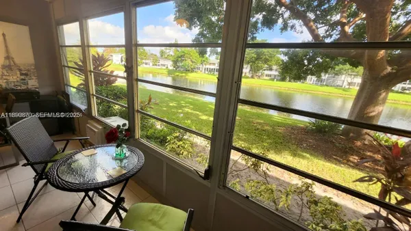 Property Slideshow image 2 of 40 | 182 ellesmere d 182 182, Deerfield Beach, FL, 33442