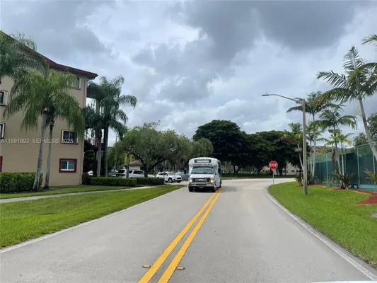 Property Slideshow image 3 of 27 | 800 sw 142nd ave 104n, Pembroke Pines, FL, 33027