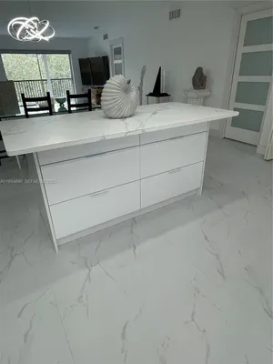 Property Slideshow image 3 of 18 | 150 s hollybrook ter 303, Pembroke Pines, FL, 33025