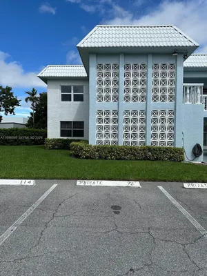 Property Slideshow image 3 of 86 | 9848 marina blvd 811, Boca Raton, FL, 33428