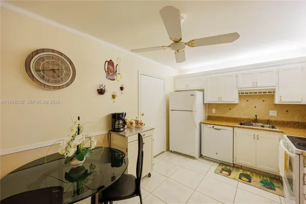 Property Slideshow image 2 of 51 | 4750 nw 22nd ct 211, Lauderhill, FL, 33313