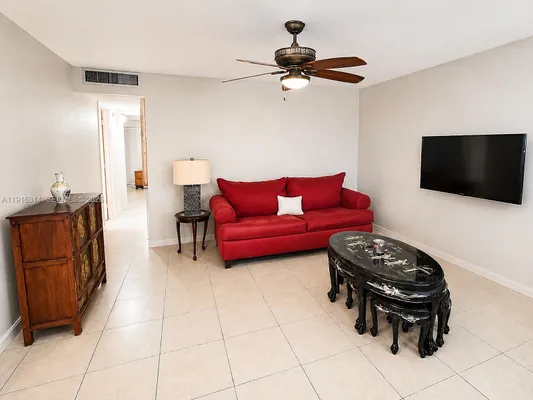 Property Slideshow image 2 of 25 | 116 tuscany b 116 116, Delray Beach, FL, 33446