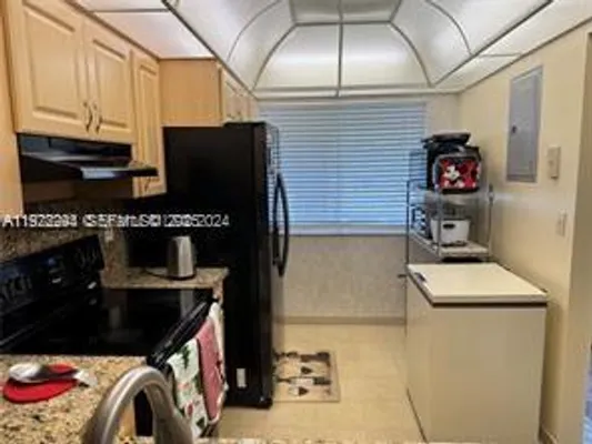 Property Slideshow image 2 of 13 | 3571 inverrary dr 408, Lauderhill, FL, 33319