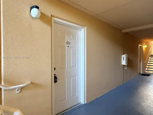 Property Slideshow image 2 of 12 | 9907 westwood dr 21-2, Tamarac, FL, 33321