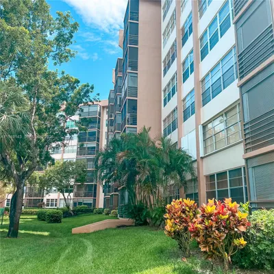 Property Slideshow image 3 of 7 | 1000 saint charles pl 721, Pembroke Pines, FL, 33026
