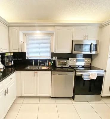 Property Slideshow image 2 of 26 | 8089 sweetbriar way, Boca Raton, FL, 33496