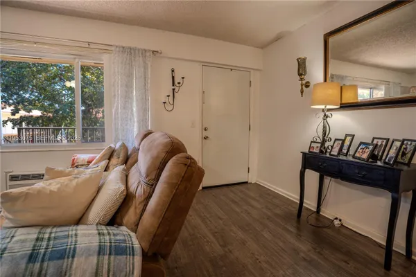 Property Slideshow image 3 of 25 | 251 sw 134th way 302m, Pembroke Pines, FL, 33027