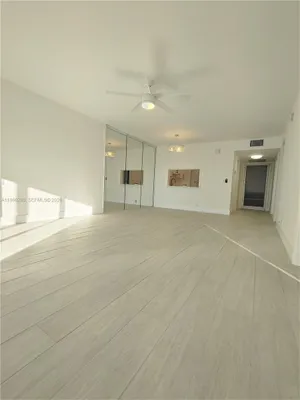 Property Slideshow image 3 of 21 | 215 se 3rd ave 307c, Hallandale Beach, FL, 33009