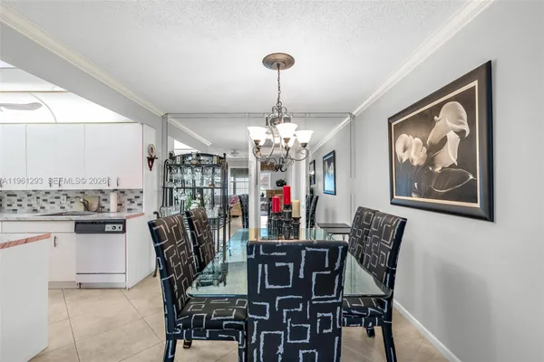 Property Slideshow image 3 of 30 | 2051 n newport n 2051, Deerfield Beach, FL, 33442