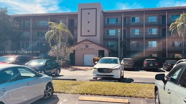 Property Slideshow image 2 of 46 | 950 sw 138th ave 314b, Pembroke Pines, FL, 33027