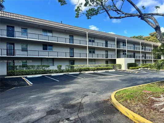 Property Slideshow image 3 of 20 | 9400 lime bay blvd 206, Tamarac, FL, 33321