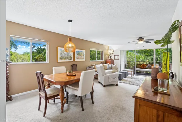 Property Slideshow image 3 of 15 | 900 sw 142nd ave 301l, Pembroke Pines, FL, 33027