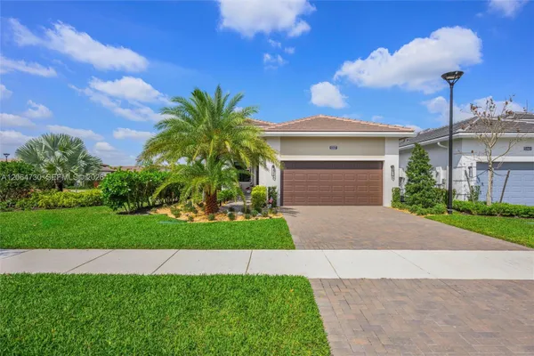 Property Slideshow image 2 of 52 | 5337 santa rosa ln, Westlake, FL, 33470