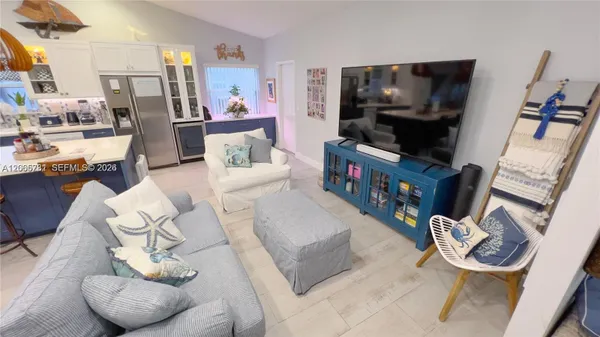 Property Slideshow image 3 of 23 | 7112 nw 107th ave, Tamarac, FL, 33321