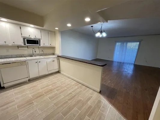 Property Slideshow image 3 of 11 | 2061 nw 47th ter 306, Lauderhill, FL, 33313