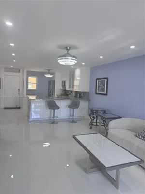 Property Slideshow image 3 of 22 | 410 se 2nd st 223, Hallandale Beach, FL, 33009