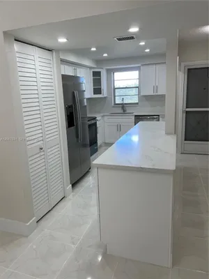 Property Slideshow image 2 of 45 | 5900 nw 44th st 405, Lauderhill, FL, 33319