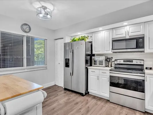 Property Slideshow image 3 of 40 | 12500 sw 5th ct 208m, Pembroke Pines, FL, 33027