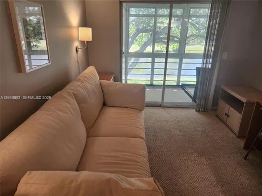 Property Slideshow image 3 of 28 | 524 tilford x 524, Deerfield Beach, FL, 33442