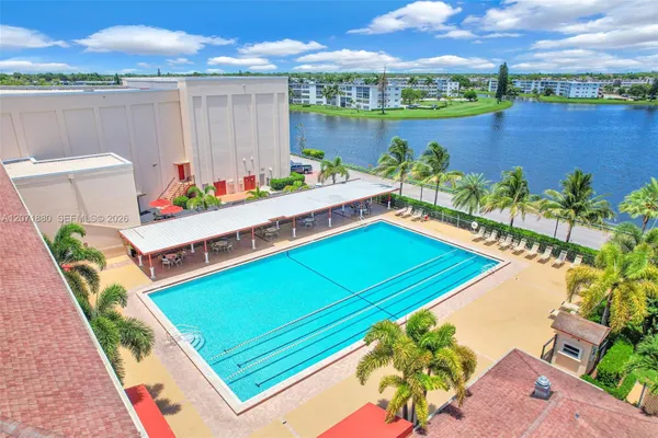 Property Slideshow image 2 of 27 | 2017 cornwall a 2017, Boca Raton, FL, 33434