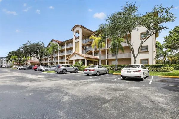 Property Slideshow image 2 of 42 | 1200 sw 125th ave 410l, Pembroke Pines, FL, 33027