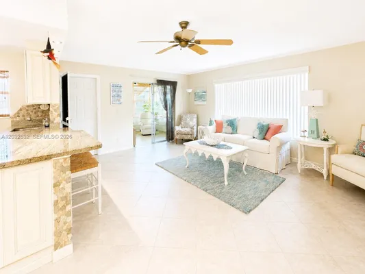 Property Slideshow image 3 of 24 | 1042 n dr a, Delray Beach, FL, 33445