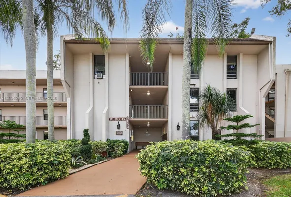 Property Slideshow image 2 of 33 | 8150 w mcnab rd 304, Tamarac, FL, 33321